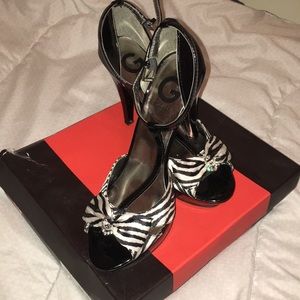 Zebra Guess heels